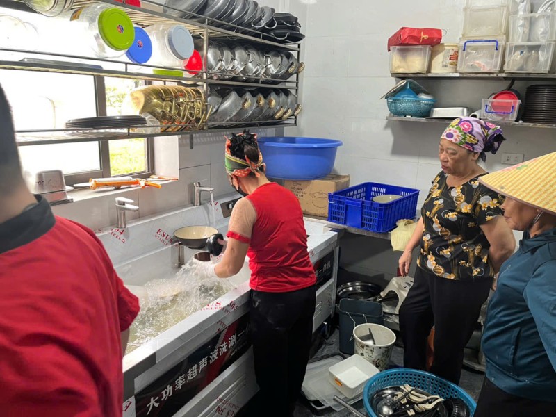 Cung cấp máy rửa bát công nghiệp tại Hòa Bình giá tốt,