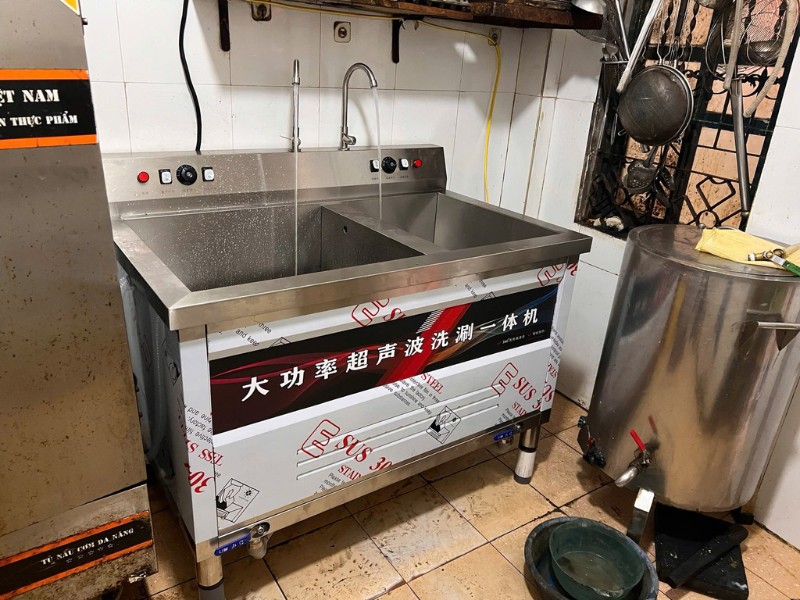 Cung cấp máy rửa chén bát công nghiệp tại Bình Phước giá tốt